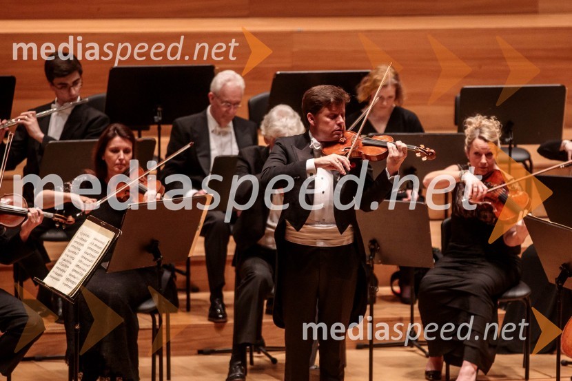  Julian Rachlin, violinist, violist in dirigentAngleški komorni orkester, koncert v Cankarjevem domu
