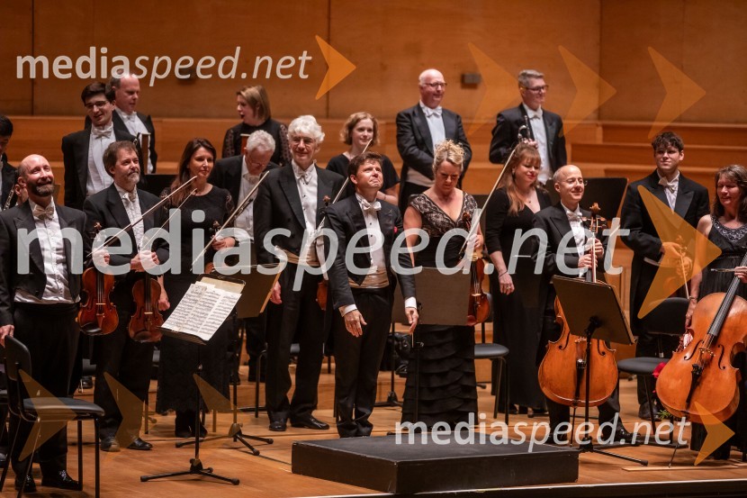  Julian Rachlin, violinist, violist in dirigentAngleški komorni orkester, koncert v Cankarjevem domu