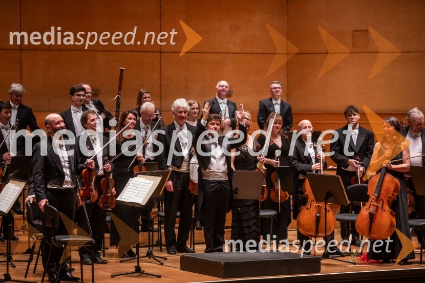  Julian Rachlin, violinist, violist in dirigentAngleški komorni orkester, koncert v Cankarjevem domu