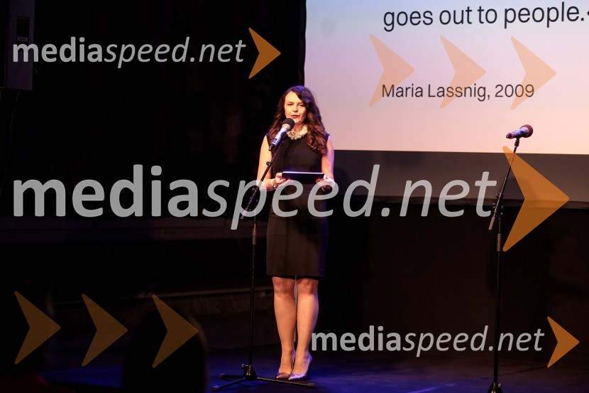  Tajda Lekše, voditeljicaOdprtje razstave Marie Lassnig v Cankarjevem domu