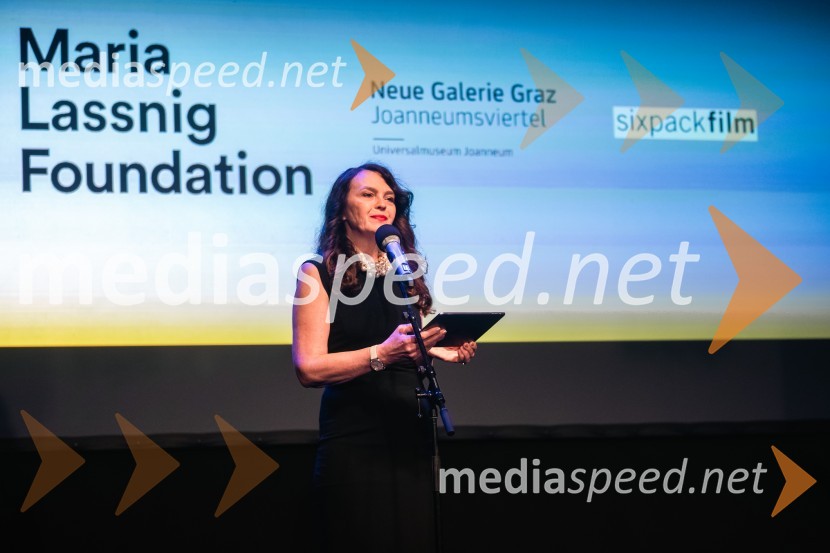  Tajda Lekše, voditeljicaOdprtje razstave Marie Lassnig v Cankarjevem domu