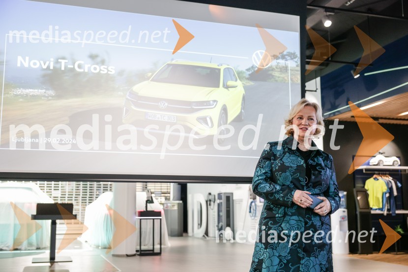  Sabrina Pečelin, vodja odnosov z javnostmi pri Porsche Slovenija d.o.o.Volkswagen T-Cross, predstavitev