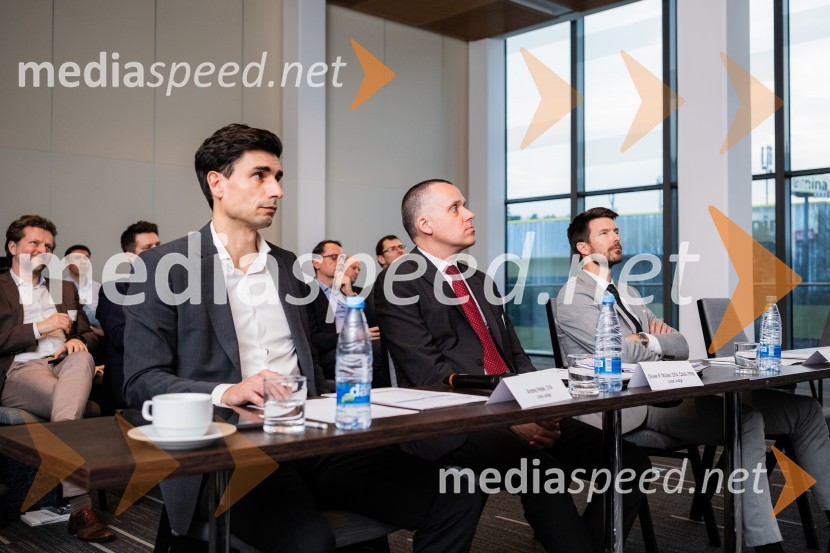  Andrej Petek, CFA, član uprave Triglav Skladi;  Oliver P. Müller, CFA, CAIA, FRM, CFA Society Switzerland;  Blaž Hribar, CFA, član uprave Pokojninske družbe ACFA Research Challenge 2023/2024