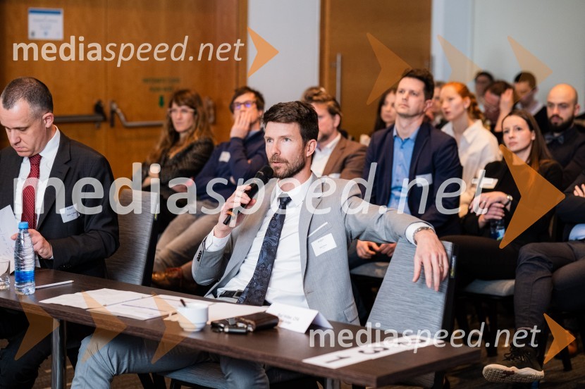  Blaž Hribar, CFA, član uprave Pokojninske družbe ACFA Research Challenge 2023/2024