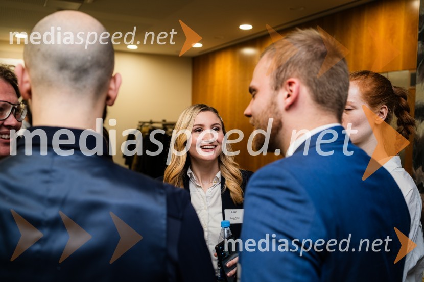  Dorotea PittnerCFA Research Challenge 2023/2024