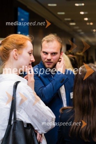  Aleksandar ToplichanskiCFA Research Challenge 2023/2024