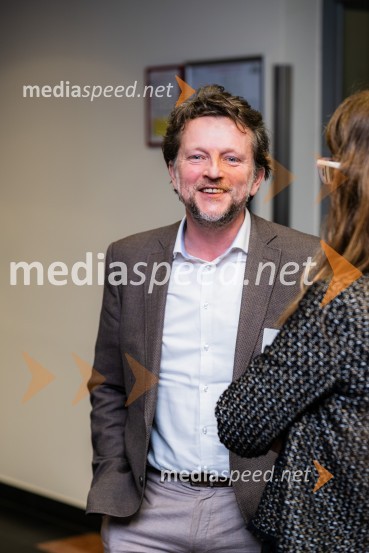 CFA Research Challenge 2023/2024