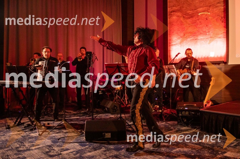  Tilen Artač, imitator, glasbenikIzbran produkt leta 2024