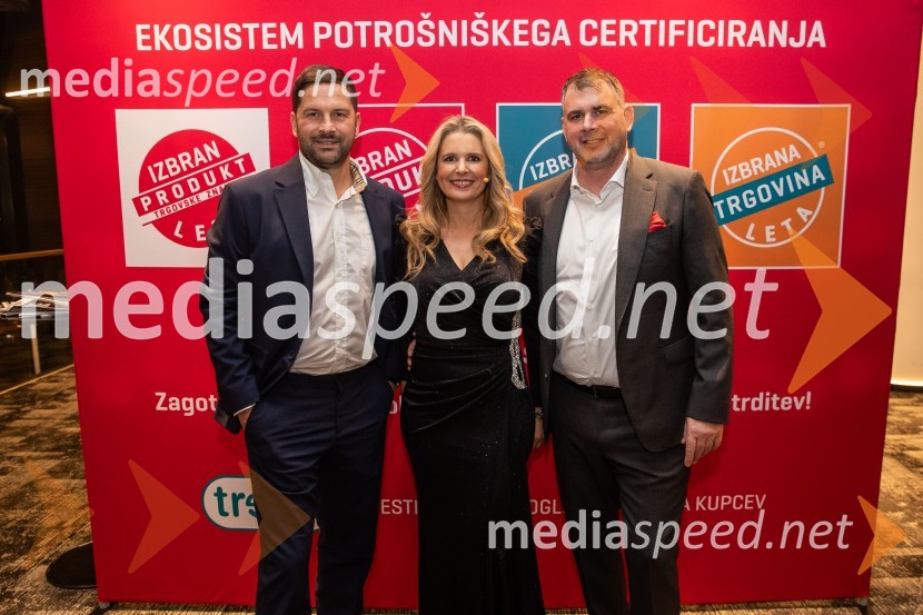  Blaž Puc, Produkt leta;  Bernarda Žarn, voditeljica;  ... Izbran produkt leta 2024