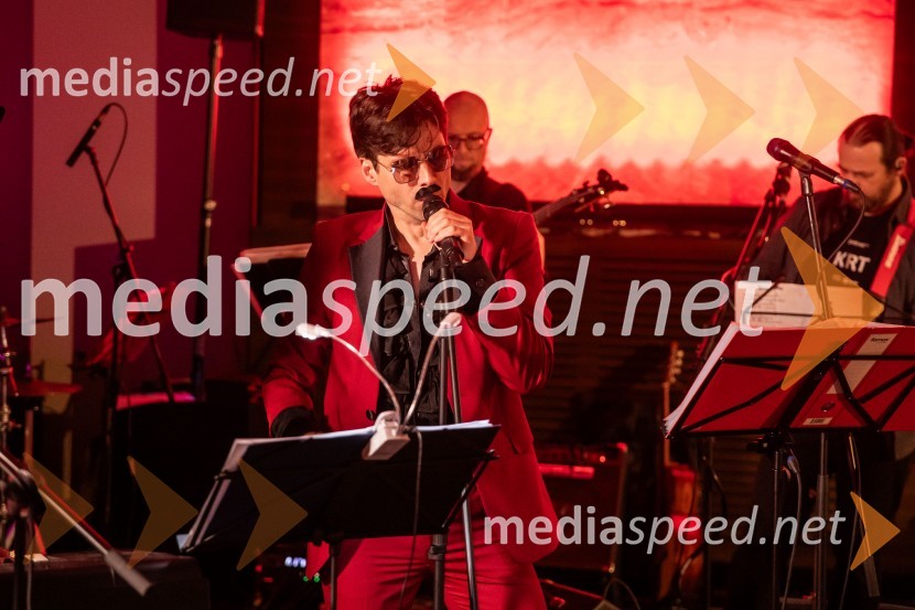  Tilen Artač, imitator, glasbenikIzbran produkt leta 2024