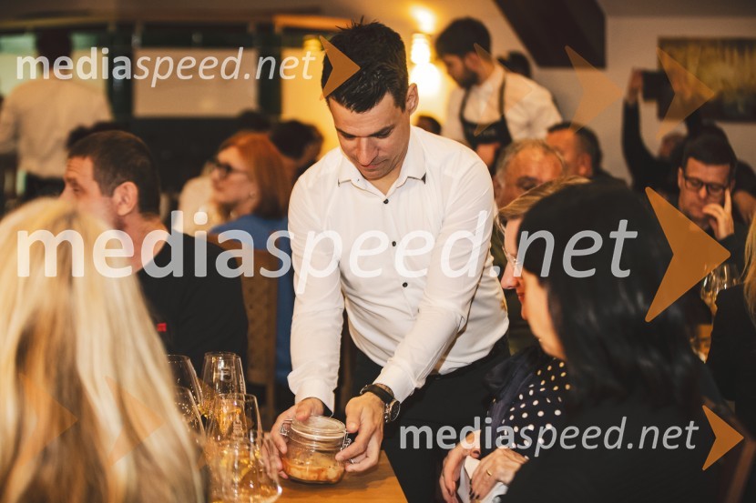 Steyerjev tradicionalni kulinarični večer s Tomažem Kavčičem