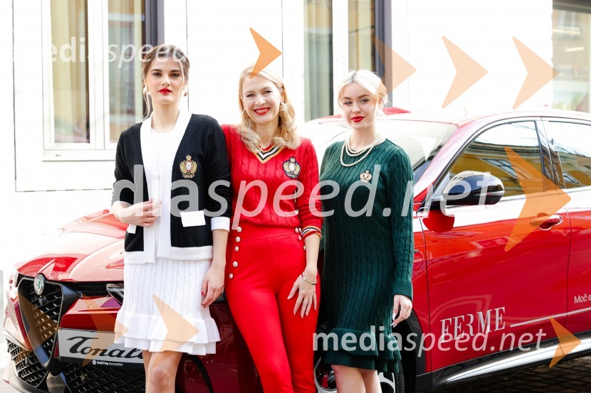  Lea Prstec, manekenka;  Maja Ferme, modna oblikovalka;  Jutra Zorc, manekenkaAlfa Romeo in modna hiša Ferme združujeta poti