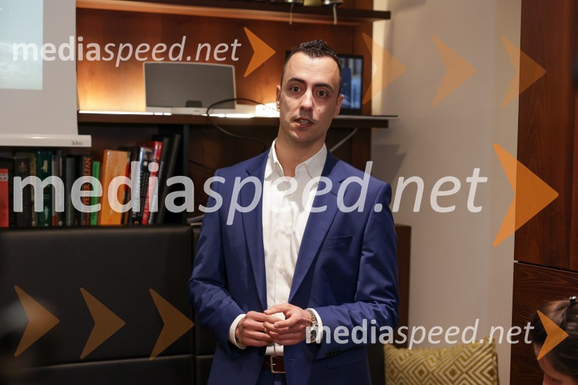 Alfa Romeo in modna hiša Ferme združujeta poti