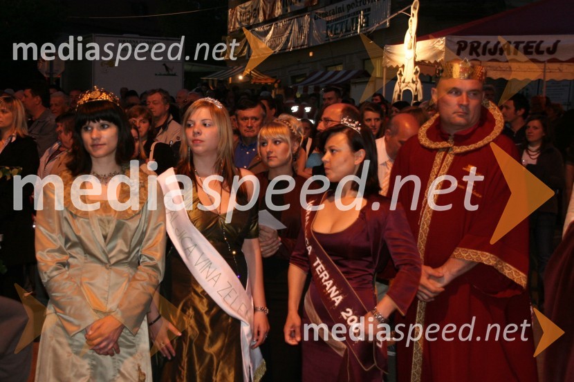 Sanja Klenar, Ljutomerska vinska kraljica, Janja Curk, kraljica vina zelen, Martina Rebula, kraljica terana in Janez Colnar, kralj cvička27. Vinska vigred