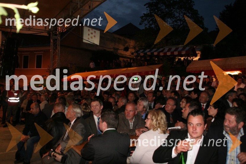 Obiskovalci27. Vinska vigred