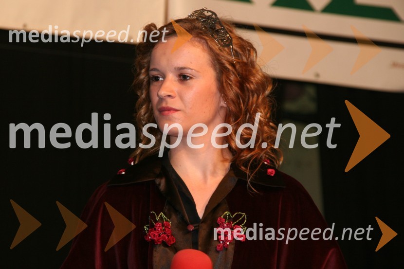 Silvija Kostelec, prva kraljica metliške črnine27. Vinska vigred