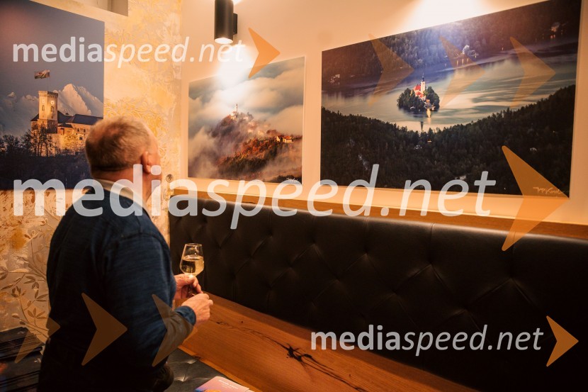 Slovenija, 4 barve, odprtje razstave Gregorja Kresala