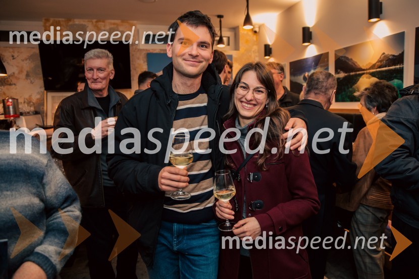 Slovenija, 4 barve, odprtje razstave Gregorja Kresala