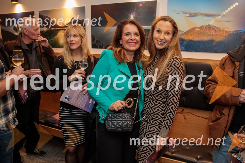  Nataša Smrekar;  Draga  Cukjati, REWE International AGSlovenija, 4 barve, odprtje razstave Gregorja Kresala