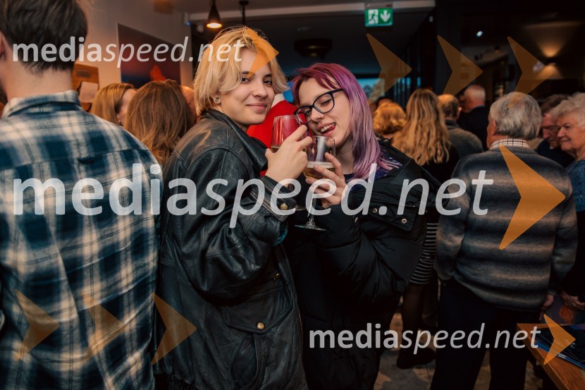  ... ;  Brina Šubelj KresalSlovenija, 4 barve, odprtje razstave Gregorja Kresala