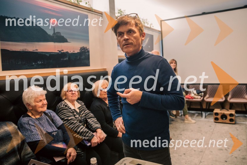  Gregor Kresal, filmski ustvarjalec in fotograf, nekdanji alpinistSlovenija, 4 barve, odprtje razstave Gregorja Kresala