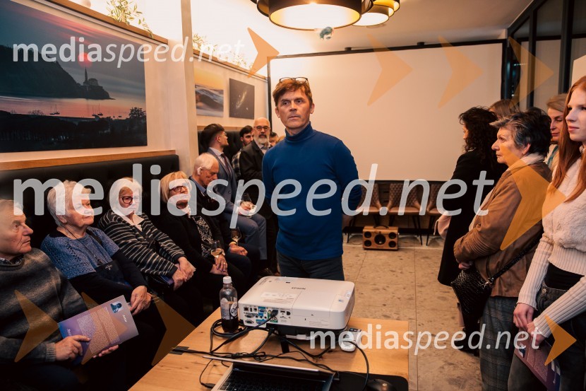  Gregor Kresal, filmski ustvarjalec in fotograf, nekdanji alpinistSlovenija, 4 barve, odprtje razstave Gregorja Kresala