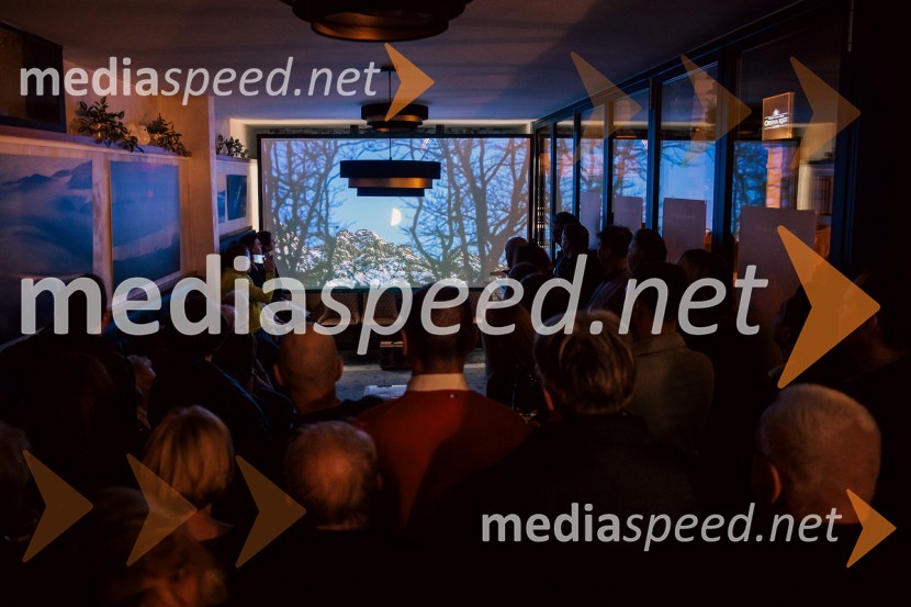 Slovenija, 4 barve, odprtje razstave Gregorja Kresala