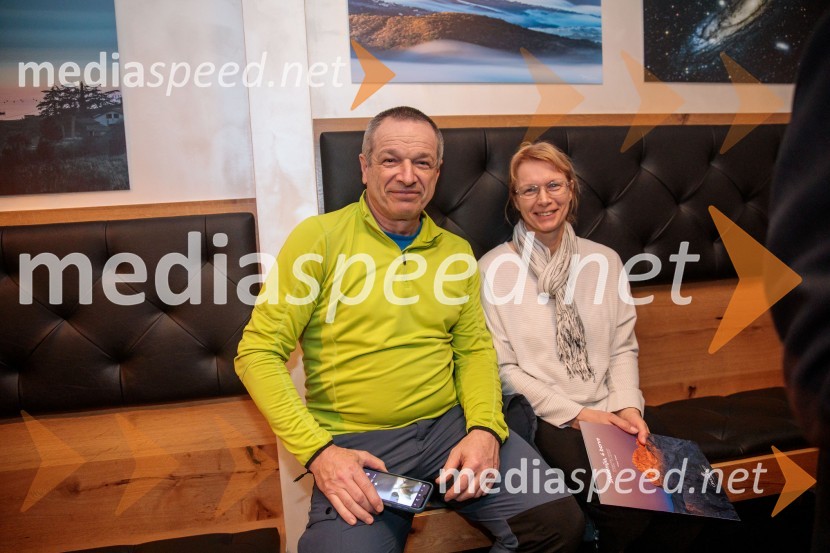 Slovenija, 4 barve, odprtje razstave Gregorja Kresala