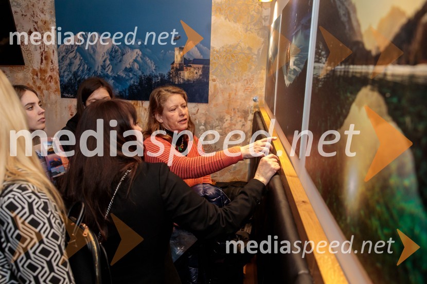 Slovenija, 4 barve, odprtje razstave Gregorja Kresala