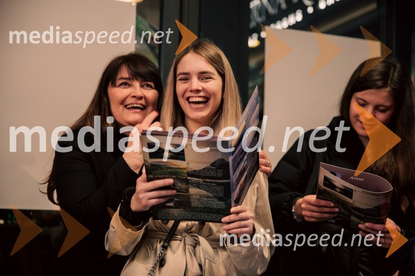 Slovenija, 4 barve, odprtje razstave Gregorja Kresala