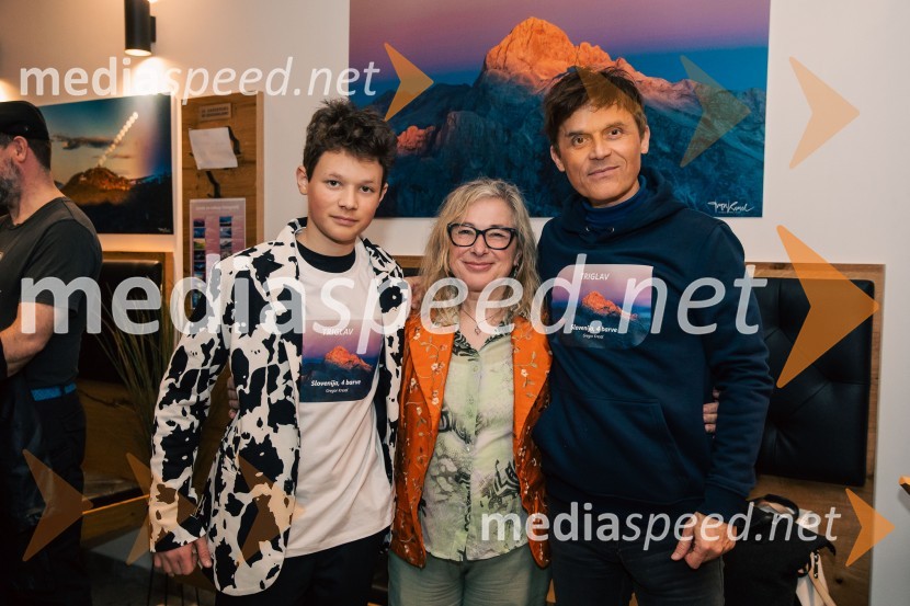  Luka Kresal;  ... ;  Gregor Kresal, filmski ustvarjalec in fotograf, nekdanji alpinistSlovenija, 4 barve, odprtje razstave Gregorja Kresala