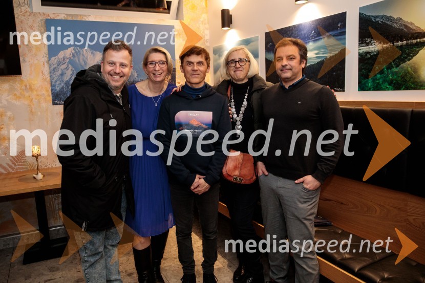  ... ;  ... ;  Gregor Kresal, filmski ustvarjalec in fotograf, nekdanji alpinist;  ... ;  ... Slovenija, 4 barve, odprtje razstave Gregorja Kresala