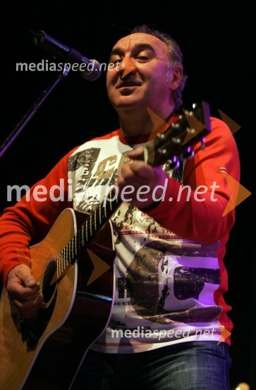 Vladimir Kočiš - Zec, skupina Novi FosiliNovi Fosili, koncert v Dvorani Tabor