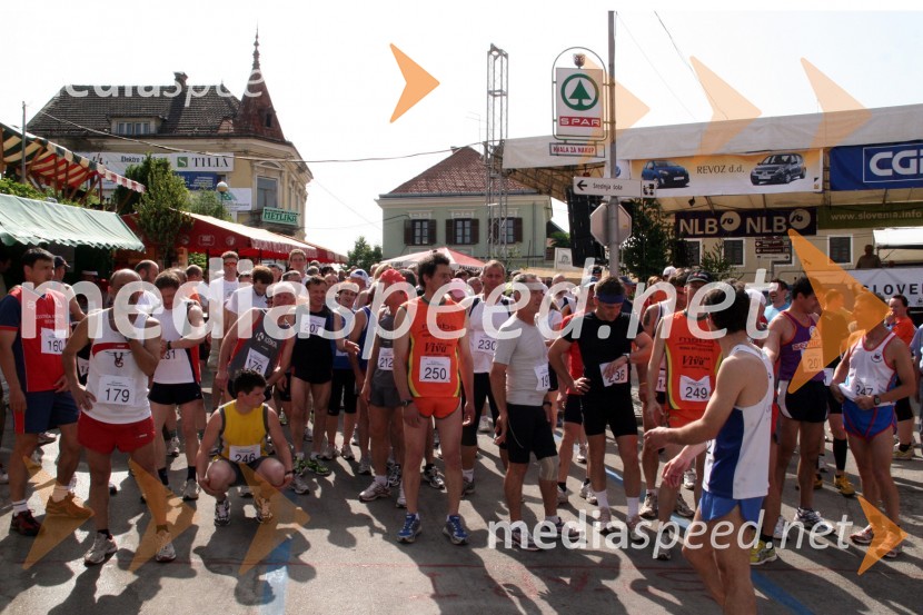 Start teka po Urbanovi poti27. Vinska vigred