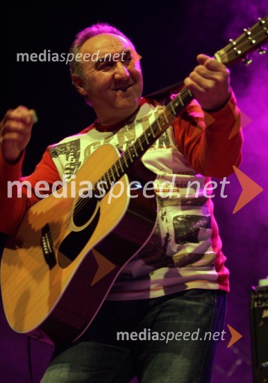 Vladimir Kočiš - Zec, skupina Novi FosiliNovi Fosili, koncert v Dvorani Tabor
