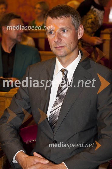 Dr. Milan Jelovčan, Ekonomska fakulteta Univerze v LjubljaniPromocija doktorjev znanosti Univerze v Ljubljani, 19. maj 2009