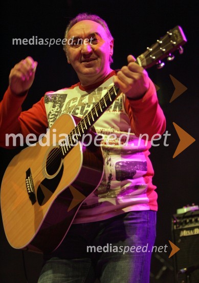 Vladimir Kočiš - Zec, skupina Novi FosiliNovi Fosili, koncert v Dvorani Tabor