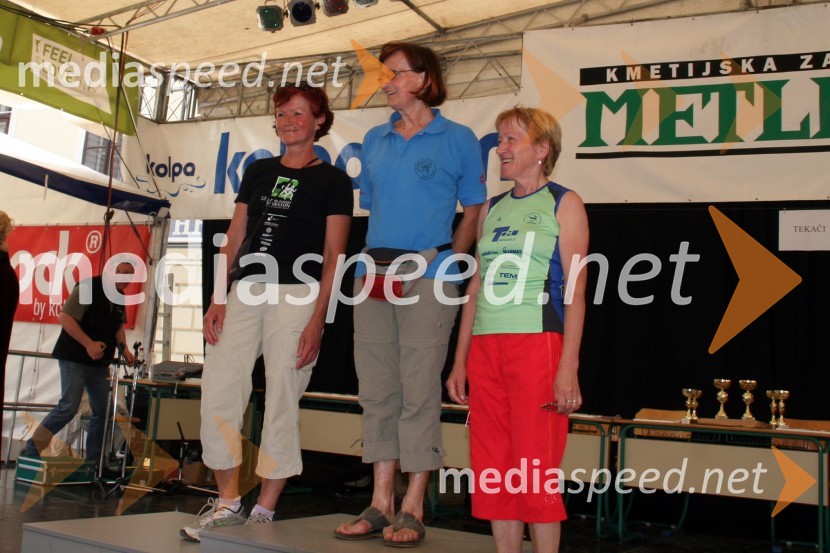 Božena Tekstor, Marathon Novo mesto, Jožica Rogelj, Marathon Novo mesto in Rozi Flisar, Puščava27. Vinska vigred