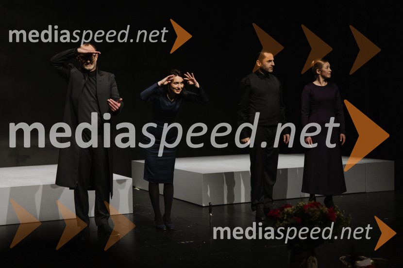  Blaž Valič, igralec;  Arna  Hadžialjević, igralka;  Gorazd Jakomini, igralec ;  Helena Peršuh, igralkaPremiera Ko se mrtvi prebudimo, SNG Nova Gorica