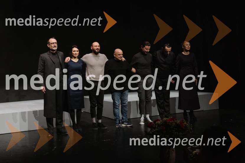  Blaž Valič, igralec;  Arna  Hadžialjević, igralka;  Darjan Mihajlović Cerar, scenograf;  Branko  Rožman, avtor glasbe in korepetitor;  Stiliyan Petrov, režiser;  Gorazd Jakomini, igralec ;  Helena Peršuh, igralkaPremiera Ko se mrtvi prebudimo, SNG Nova Gorica