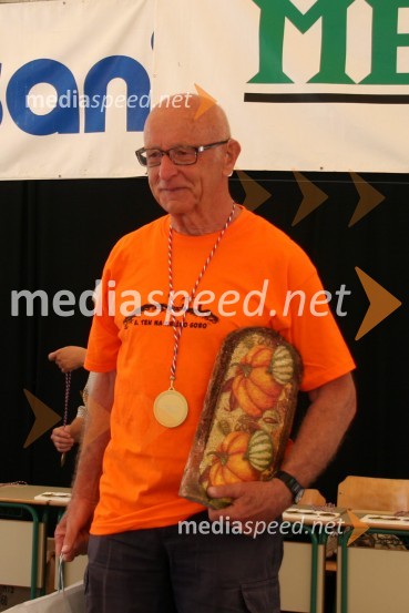 Uroš Lampe, Triatlon klub in najstarejši tekmovalec27. Vinska vigred