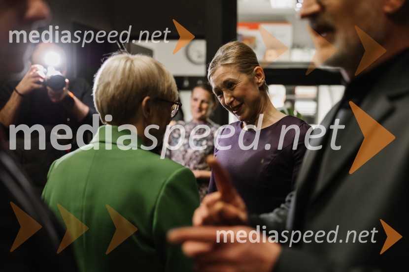 dr. Nataša Pirc Musar, predsednica Republike Slovenije;  Helena Peršuh, igralkaPremiera Ko se mrtvi prebudimo, SNG Nova Gorica