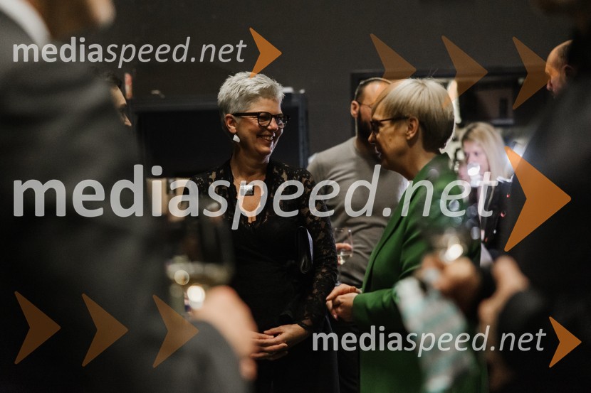  Mirjam Drnovšček, direktorica, SNG Nova Gorica; dr. Nataša Pirc Musar, predsednica Republike SlovenijePremiera Ko se mrtvi prebudimo, SNG Nova Gorica