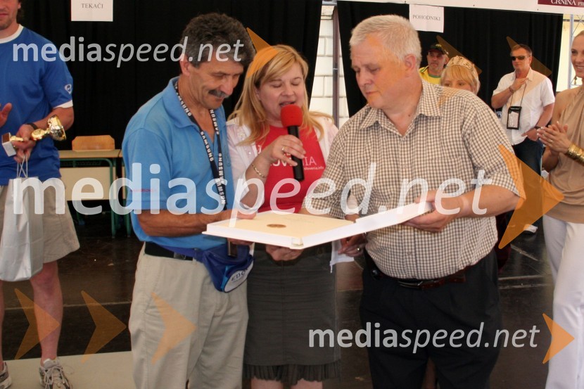 Željko Golaš, Renata Brunskole, županja občine Metlika in Andrej Sever, predsednik Športne zveze Občine Metlika27. Vinska vigred