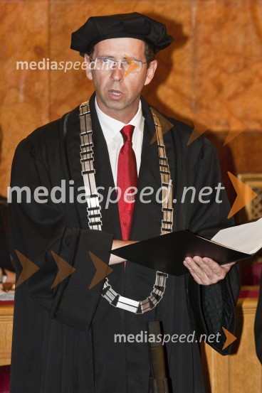 Prof. dr. Dušan Mramor, dekan Ekonomske fakultete Univerze v LjubljaniPromocija doktorjev znanosti Univerze v Ljubljani, 19. maj 2009