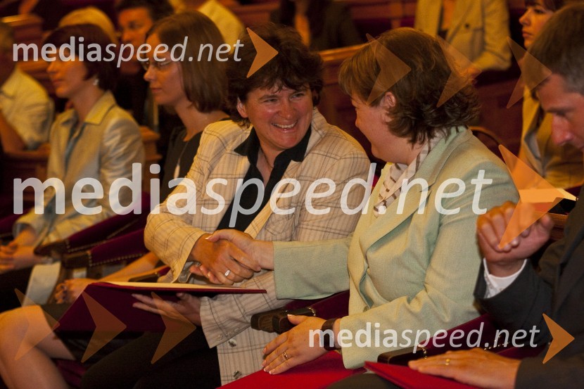 Dr. Andreja Križman in dr. Iva Konda, obe Ekonomska fakulteta Univerze v LjubljaniPromocija doktorjev znanosti Univerze v Ljubljani, 19. maj 2009