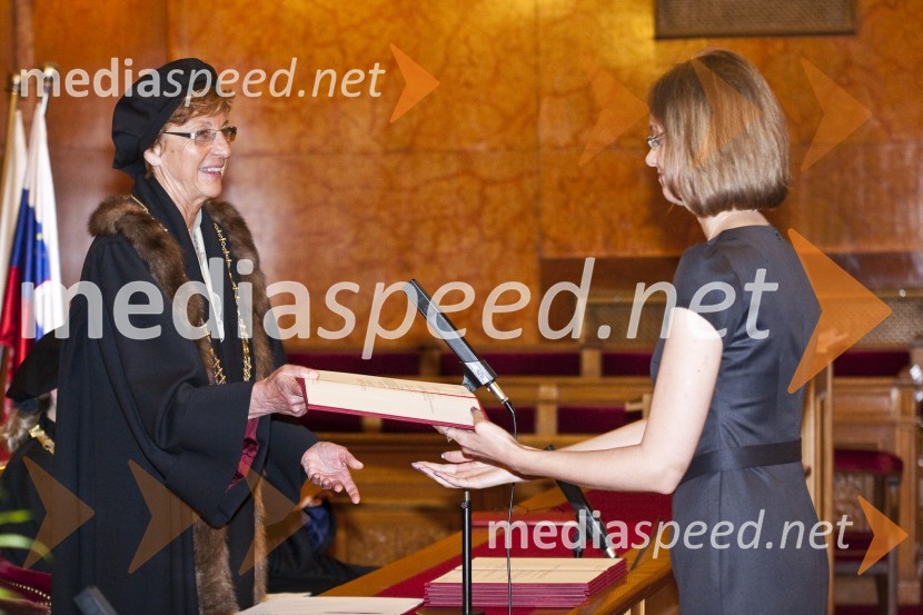 Prof. dr. Andreja Kocijančič, rektorica Univerze v Ljubljani in dr. Tanja Rajkovič, Ekonomska fakulteta Univerze v LjubljaniPromocija doktorjev znanosti Univerze v Ljubljani, 19. maj 2009