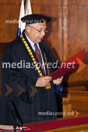 Prof. dr. Marjan Kosec, dekan Veterinarske fakultete Univerze v LjubljaniPromocija doktorjev znanosti Univerze v Ljubljani, 19. maj 2009