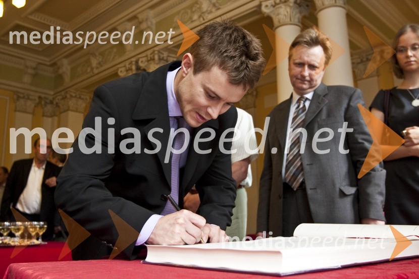 Dr. Matej Sova, Fakulteta za farmacijo Univerze v LjubljaniPromocija doktorjev znanosti Univerze v Ljubljani, 19. maj 2009