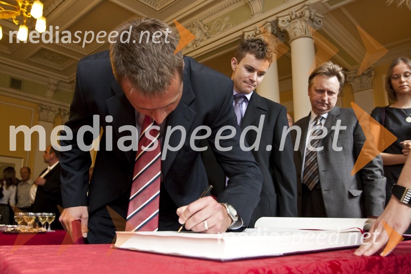 Dr. Zvone Simončič, Fakulteta za farmacijo Univerze v LjubljaniPromocija doktorjev znanosti Univerze v Ljubljani, 19. maj 2009